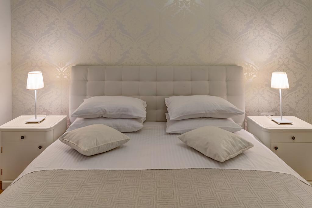 Temple Luxury Apartments & Rooms Split Exterior foto