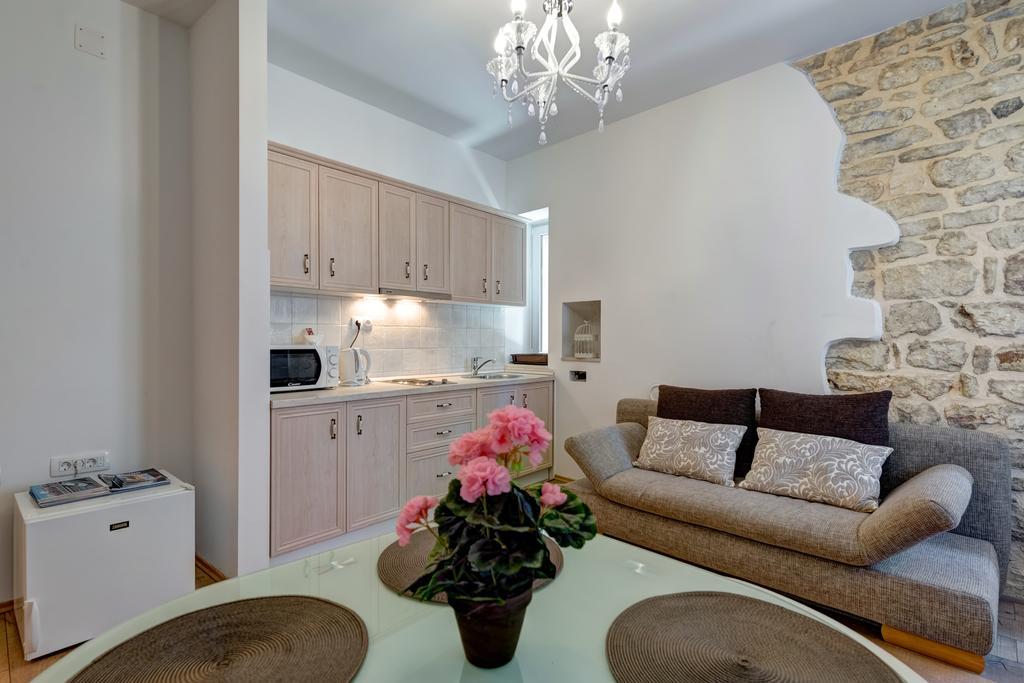Temple Luxury Apartments & Rooms Split Exterior foto