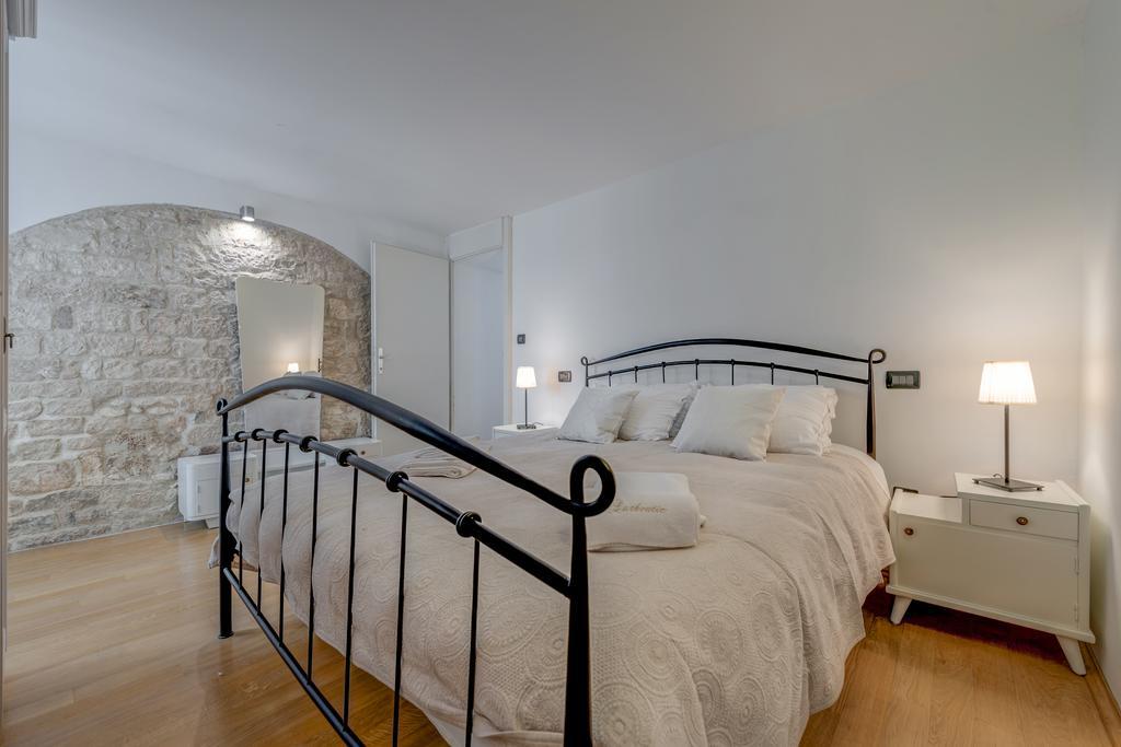 Temple Luxury Apartments & Rooms Split Exterior foto