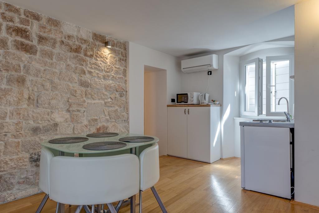 Temple Luxury Apartments & Rooms Split Exterior foto