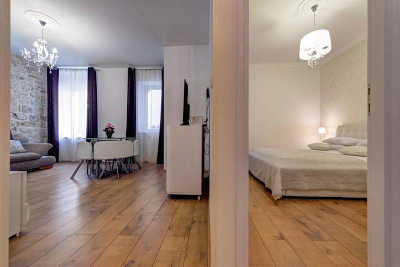 Temple Luxury Apartments & Rooms Split Exterior foto